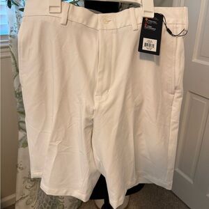 Walter Hagen Flat Front NWT Golf shorts